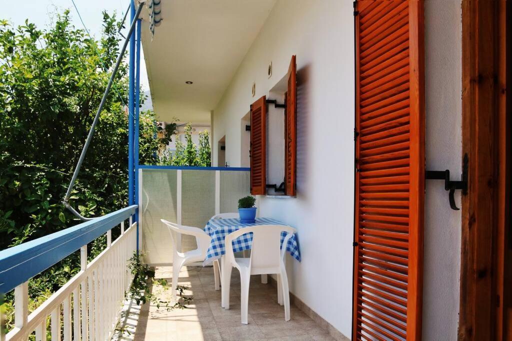 Selfcatering -Studio Helen No 7 시로피가도 외부 사진